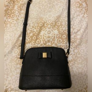 pretty black purse